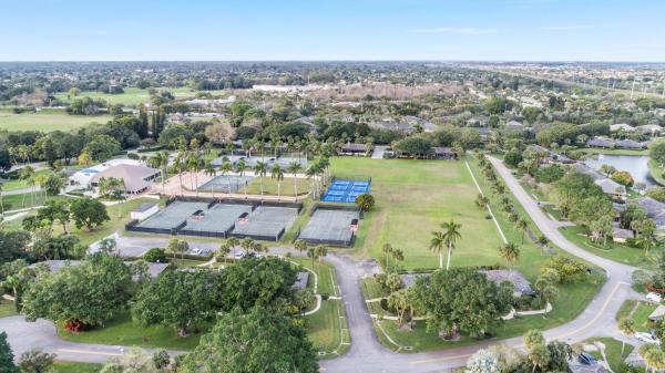 Golf & Tennis Village, 11811 Rene Lacoste Pl, Wellington, Florida 33414, image 2