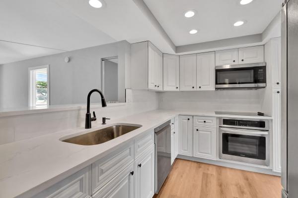 Abbey Village, 11 Willowbrook Ln #108, Delray Beach, Florida 33446, image 2