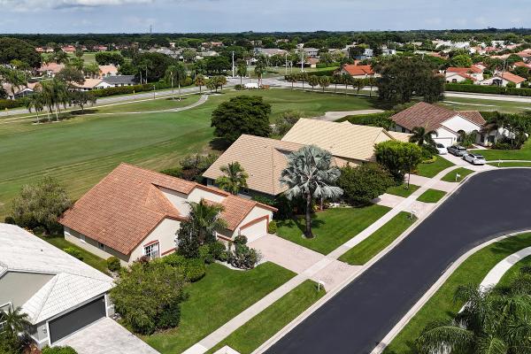 Pipers Glen Estates, 6071 Hook Ln, Boynton Beach, Florida 33437, image 1