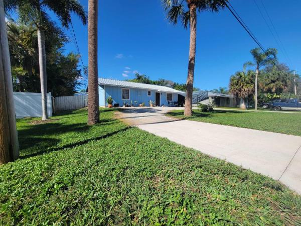 Indian River Estates, 6105 Cassia Dr #9, Fort Pierce, Florida 34982, image 2
