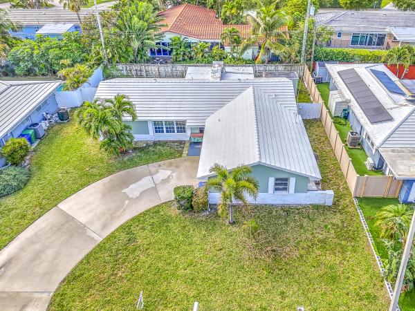 Yacht Harbor Manor, 1231 Manor Dr, Riviera Beach, Florida 33404, image 1