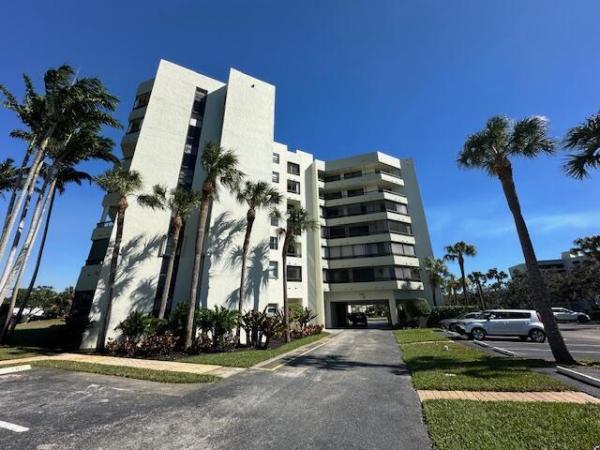 La Costa Del Mar, 6463 La Costa Dr #303, Boca Raton, Florida 33433, image 1