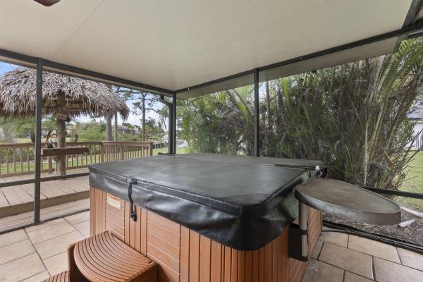 Floresta Pines, 362 NE Camelot Dr, Port St. Lucie, Florida 34983, image 2
