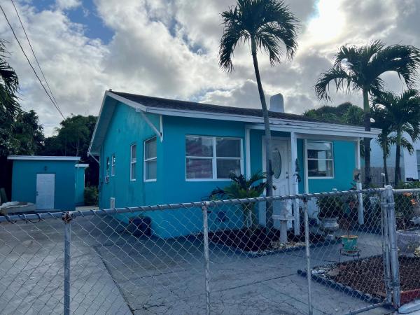 The Gardens, 712 Nottingham Blvd, West Palm Beach, Florida 33405, image 1