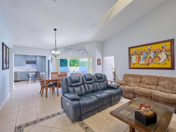 Boca Gardens, 9469 Boca Gardens Cir S #C, Boca Raton, Florida 33496, image 2