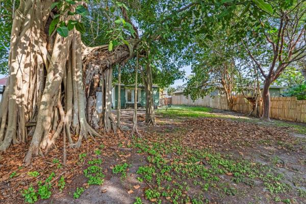Lake Worth Town, 409 S B St, Lake Worth Beach, Florida 33460, image 1
