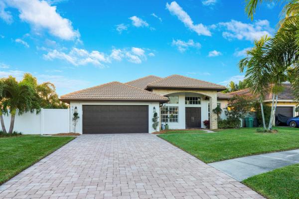 Cypress Ridge, 561 N Cypress Dr, Tequesta, Florida 33469, image 1