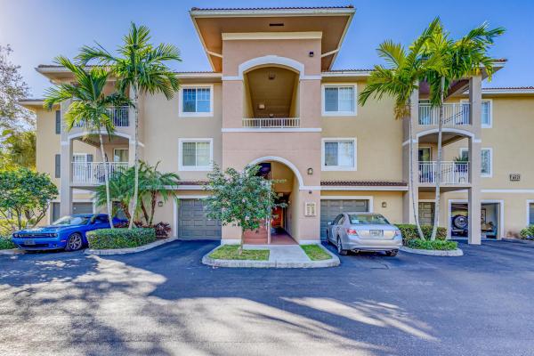 The Villas At Emerald Dunes, 6521 Emerald Dunes Dr #208, West Palm Beach, Florida 33411, image 1