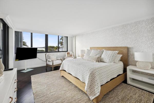 Dorchester Of Palm Beach, 3250 S Ocean Blvd, Palm Beach, Florida 33480, image 1
