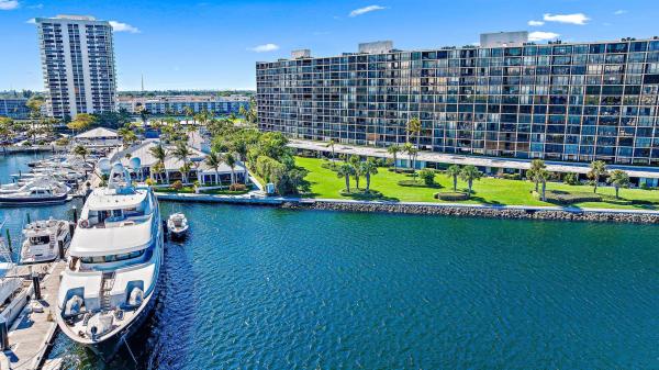 Quay South, 122 Lakeshore Dr #6-39, North Palm Beach, Florida 33408, image 1