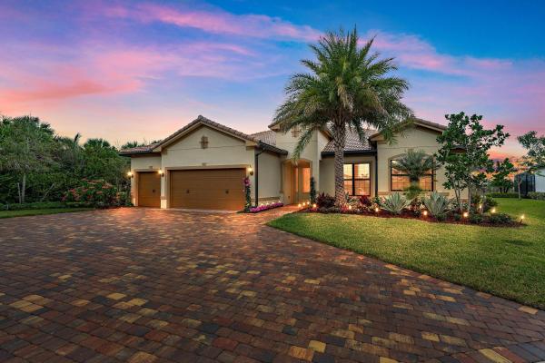 Ancient Tree, 11625 Sally Ann Dr, Palm Beach Gardens, Florida 33412, image 1
