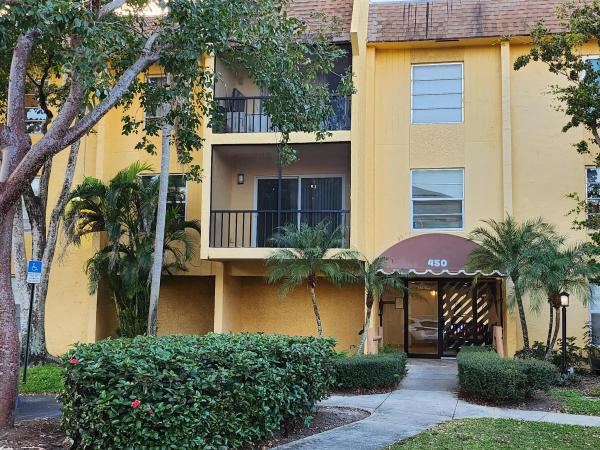 Casa Del Rio, 450 NW 20th St #3040, Boca Raton, Florida 33431, image 1