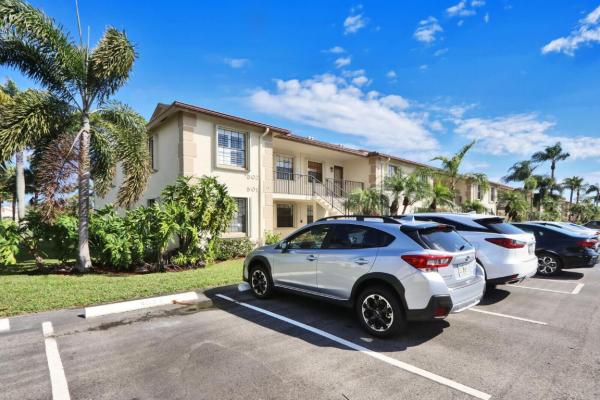 Pine Crest At Indian Creek, 501 Pinecrest Cir #A, Jupiter, Florida 33458, image 1