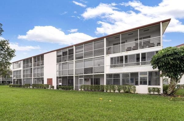 Brighton At Century Village, 90 Brighton C, Boca Raton, Florida 33434, image 2
