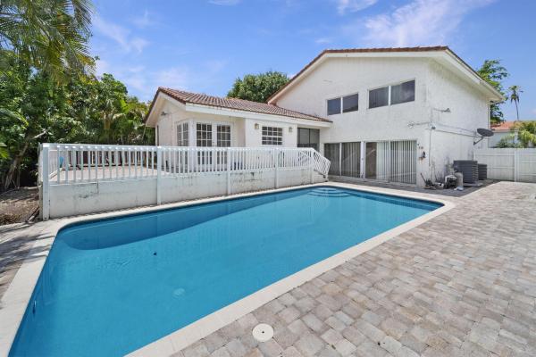 Vista Verde, 6537 Pond Apple Rd, Boca Raton, Florida 33433, image 1