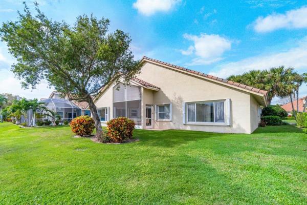 Lakeridge Falls, 7376 Sterling Falls Ln, Boynton Beach, Florida 33437, image 2