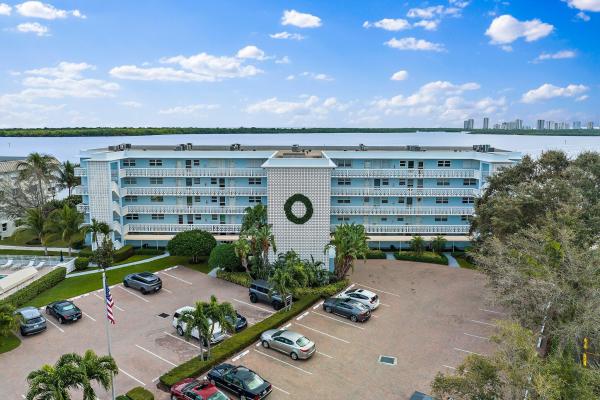Landings South, 60 Yacht Club Dr #202, North Palm Beach, Florida 33408, image 1