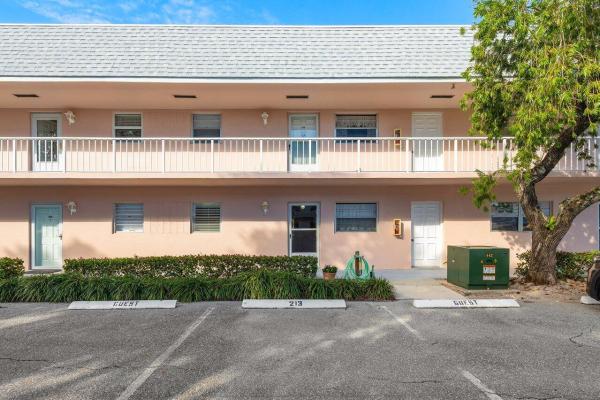 Little Club, 18081 SE Country Club Dr #213, Tequesta, Florida 33469, image 1