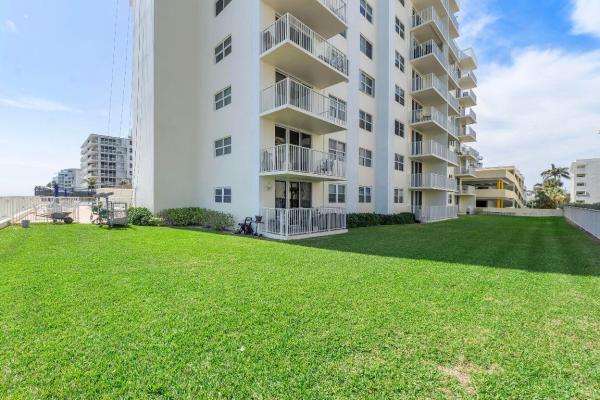 Le Chateau Royal, 3540 S Ocean Blvd #107, South Palm Beach, Florida 33480, image 2