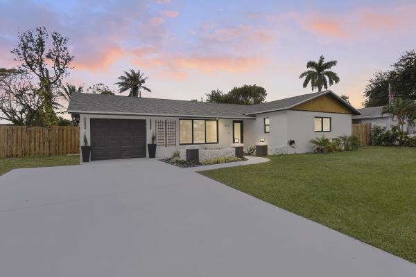Greenbrier, 4113 Kent Ave, Lake Worth, Florida 33461, image 2