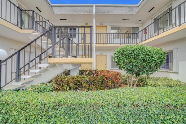 Murry Hills, 3240 Lake Osborne Dr #110, Lake Worth Beach, Florida 33461, image 1