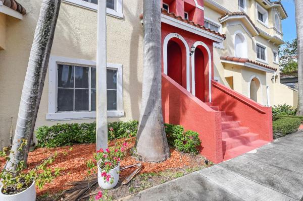 Bayfront Of Boynton Beach, 426 Bayfront Dr, Boynton Beach, Florida 33435, image 2