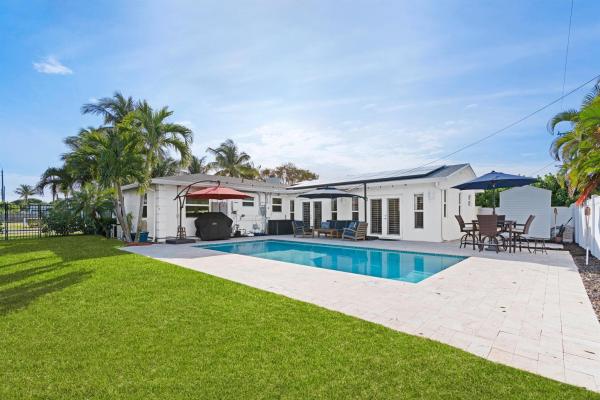 Broadmoor, 301 Macy St, West Palm Beach, Florida 33405, image 1