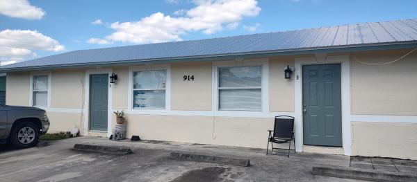 Fort Pierce Residential, 914 Skylark Dr, Fort Pierce, Florida 34982, image 2
