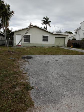Delray Manors, 6040 N Dixie Hwy, Boca Raton, Florida 33487, image 1
