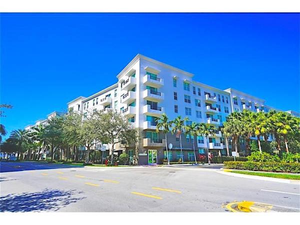 Lauderdale One, 2421 NE 65th St #501, Fort Lauderdale, Florida 33308, image 1