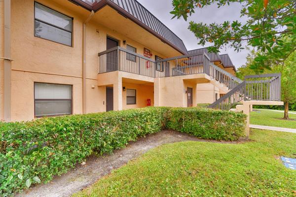 Pine Lake, 162 NW 92nd Ave #103, Pembroke Pines, Florida 33024, image 1