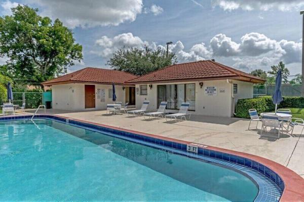 Spanish Wells, 3113 San Fernando Dr, Delray Beach, Florida 33445, image 2