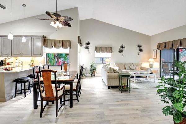 The Lexington Club Villas, 7705 Lexington Club Blvd #C, Delray Beach, Florida 33446, image 2
