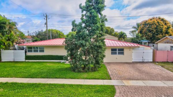 University Gardens, 4686 NW 2nd Ct, Boca Raton, Florida 33431, image 1