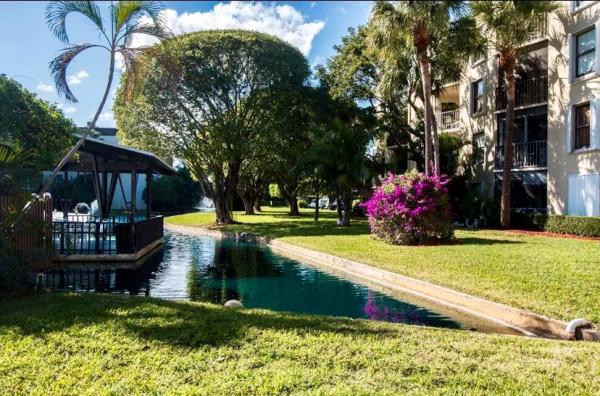 Hidden Harbour Of The Palm Beaches, 890 N Federal Hwy #210, Lantana, Florida 33462, image 1