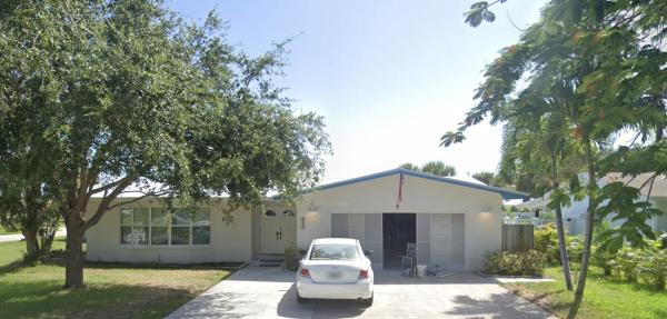 Thumb Point, 602 Malabar Ave, Fort Pierce, Florida 34949, image 1