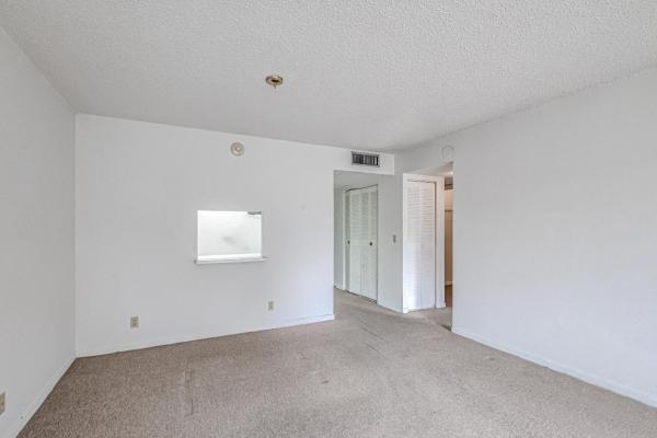 Breakwaters Of The Palm Beaches, 480 Executive Center Dr #1i, West Palm Beach, Florida 33401, image 2