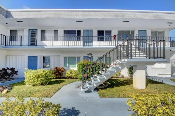Parkview Villas, 2400 Lake Osborne Dr #212, Lake Worth Beach, Florida 33461, image 1