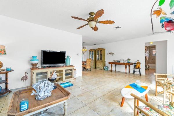 Boca Raton Square, 1141 SW 13th Pl, Boca Raton, Florida 33486, image 1