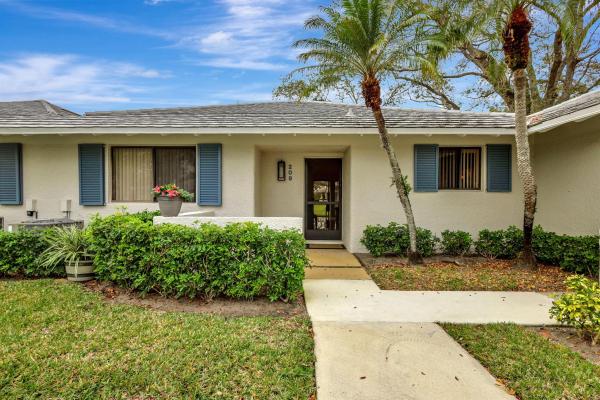 Club Cottages, 209 Club Dr, Palm Beach Gardens, Florida 33418, image 1