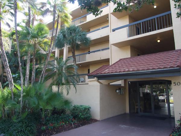 Lavers Delray Racquet Club, 500 Egret Cir #8303, Delray Beach, Florida 33444, image 1