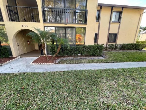 Pine Ridge South 4, 430 Pine Glen Ln #B-1, Greenacres, Florida 33463, image 2