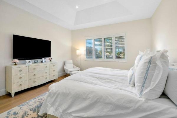 The Palms, 106 Palm Point Cir #C, Palm Beach Gardens, Florida 33418, image 2