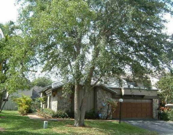Cinnamon, 11198 Marjoram Dr, Palm Beach Gardens, Florida 33418, image 1