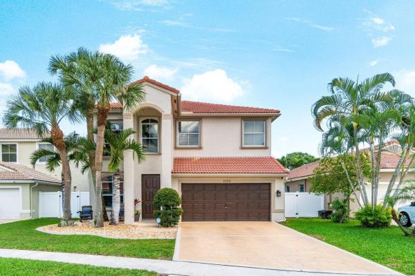 Prairie Dunes Village, 5105 Prairie Dunes Village Cir, Lake Worth Beach, Florida 33463, image 1