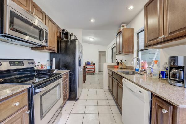 Gatlin Pines, 3302 SW Frankford St, Port St. Lucie, Florida 34953, image 3