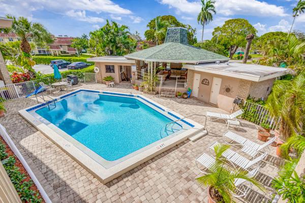 Camberwell, 11800 Avenue Of The Pga, Palm Beach Gardens, Florida 33418, image 1