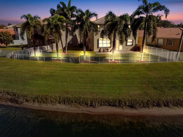 Hypoluxo Haverhill, 6869 Carolyn Way, Lake Worth Beach, Florida 33463, image 1