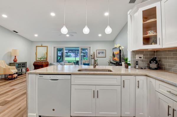 36 Kensington Ln, Boynton Beach, Florida 33426, image 1