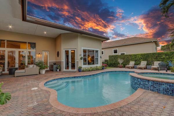 Crane's Pointe, 7928 Cranes Pointe Way, West Palm Beach, Florida 33412, image 2